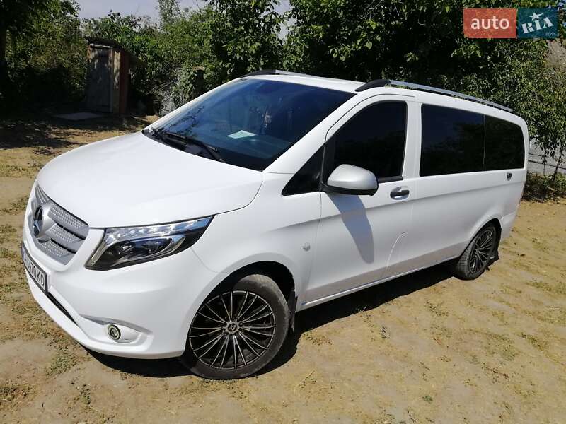 Mercedes-Benz Metris 2015