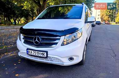 Вантажопасажирський фургон Mercedes-Benz Metris 2016 в Житомирі