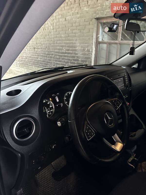 Минивэн Mercedes-Benz Metris 2016 в Киеве