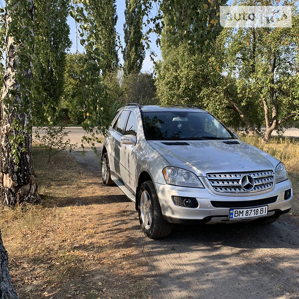 Mercedes-Benz ML 320