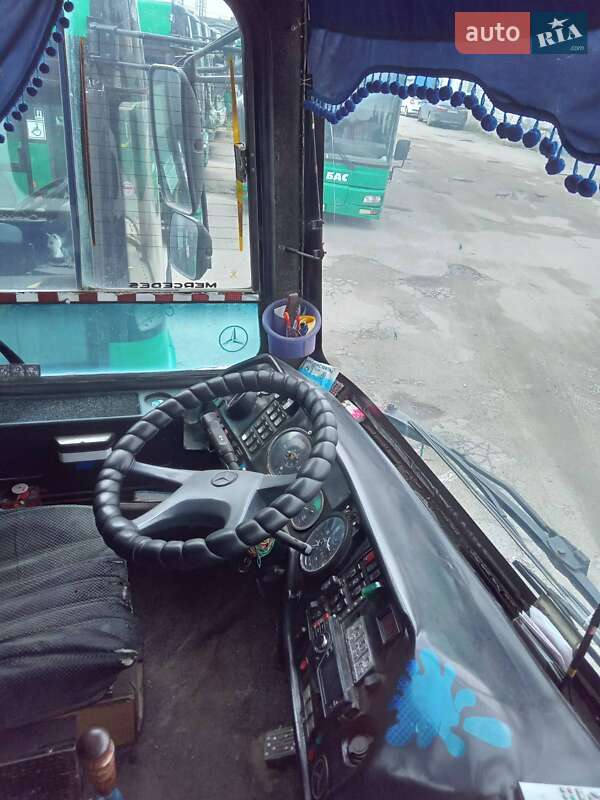 Туристичний / Міжміський автобус Mercedes-Benz O 303 1993 в Дніпрі