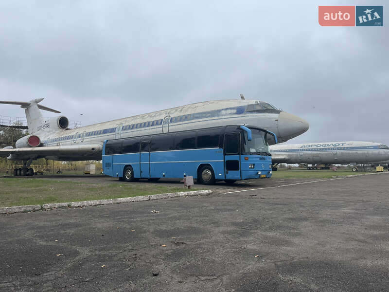 Туристический / Междугородний автобус Mercedes-Benz O 303 1985 в Кривом Роге