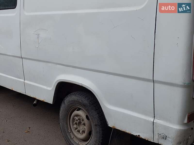 Микроавтобус Mercedes-Benz O 402 1989 в Ивано-Франковске