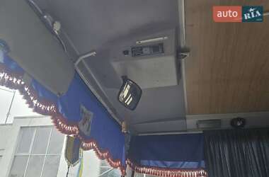 Пригородный автобус Mercedes-Benz O 404 1991 в 