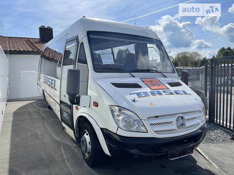 Mercedes-Benz O 818 Sprinter Vario King