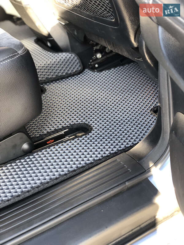 Универсал Mercedes-Benz R-Class 2008 в Иваничах