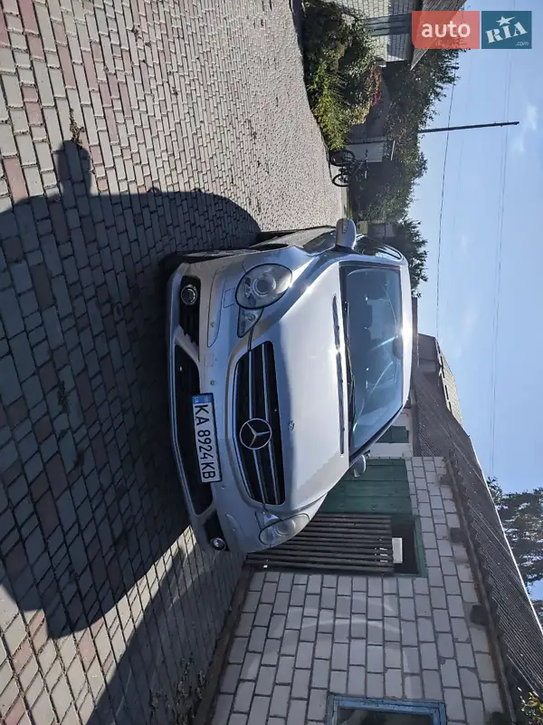 Mercedes-Benz R-Class
