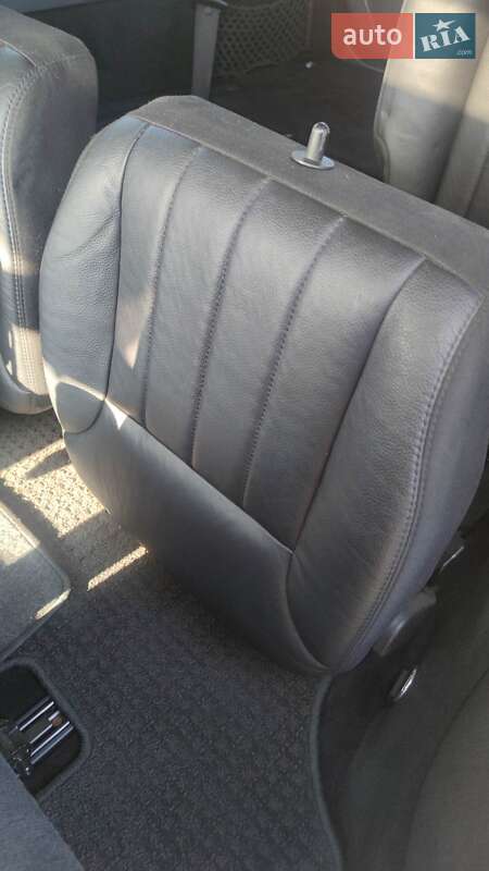 Универсал Mercedes-Benz R-Class 2006 в Черновцах