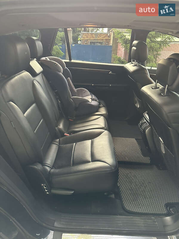 Универсал Mercedes-Benz R-Class 2010 в Николаеве