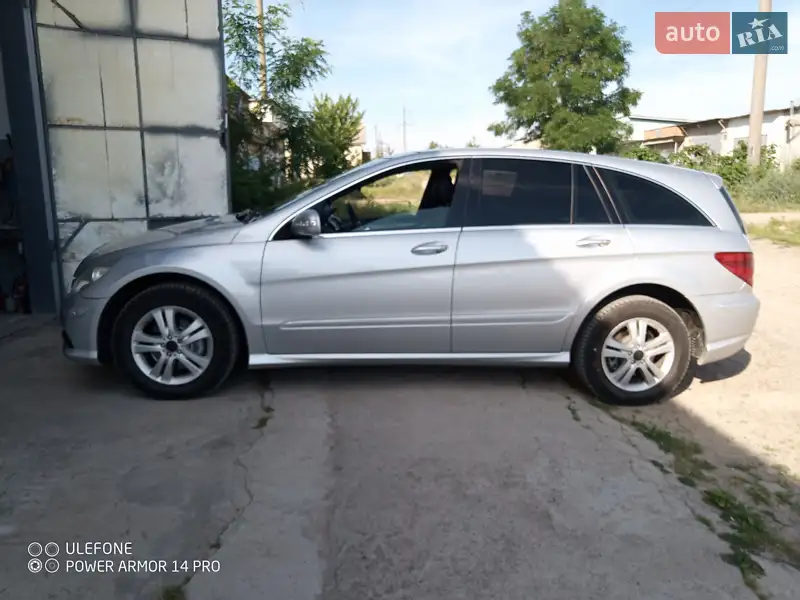 Mercedes-Benz R-Class