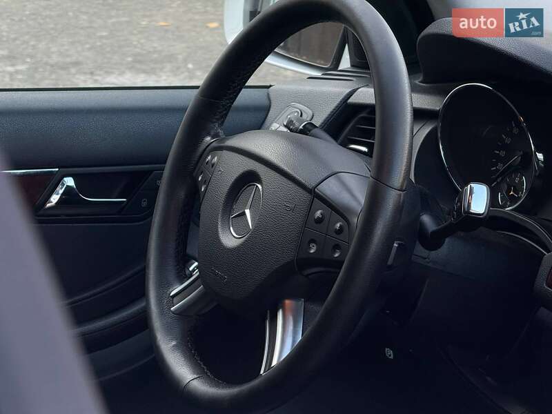 Универсал Mercedes-Benz R-Class 2006 в Черновцах