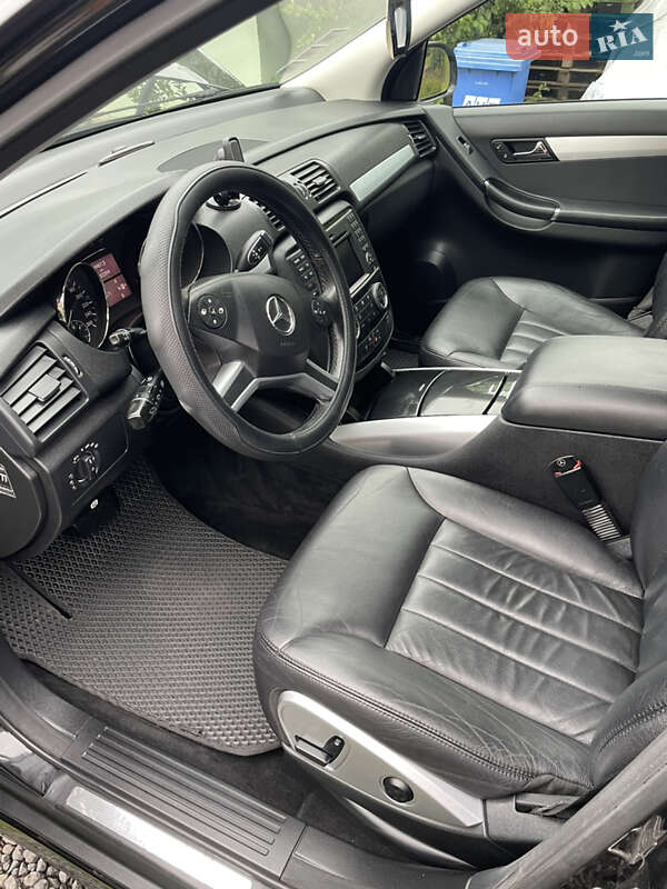 Универсал Mercedes-Benz R-Class 2009 в Ужгороде