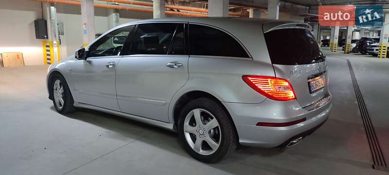 Универсал Mercedes-Benz R-Class 2011 в Львове