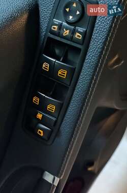 Универсал Mercedes-Benz R-Class 2011 в 