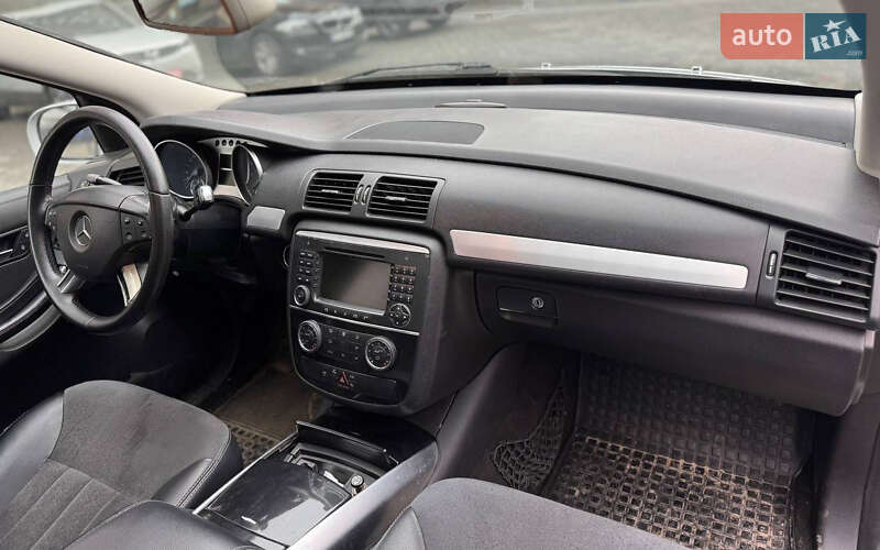 Універсал Mercedes-Benz R-Class 2006 в Чернівцях