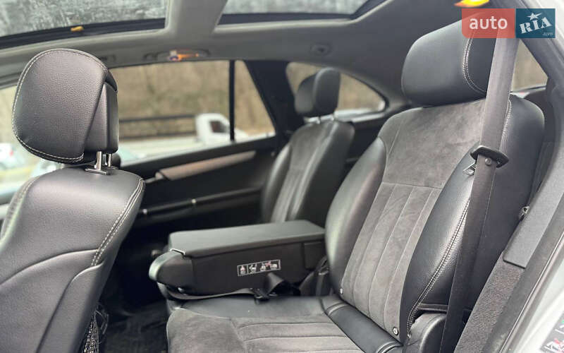 Універсал Mercedes-Benz R-Class 2006 в Чернівцях