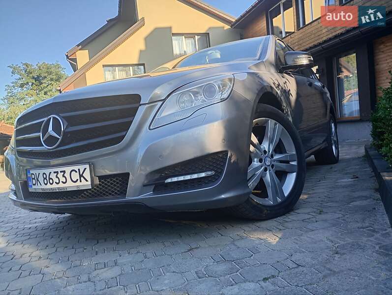 Универсал Mercedes-Benz R-Class 2010 в Ровно
