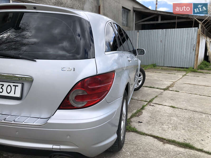 Универсал Mercedes-Benz R-Class 2009 в Килии