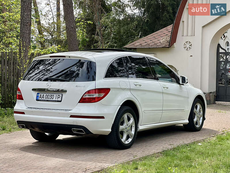 Минивэн Mercedes-Benz R-Class 2011 в Киеве