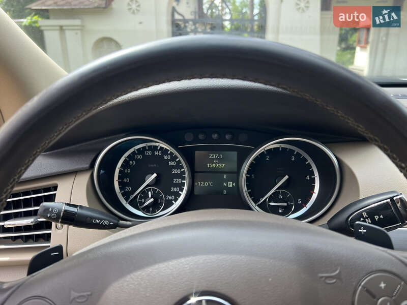 Минивэн Mercedes-Benz R-Class 2011 в Киеве