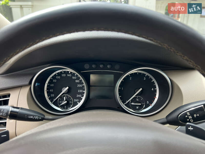 Минивэн Mercedes-Benz R-Class 2011 в Киеве