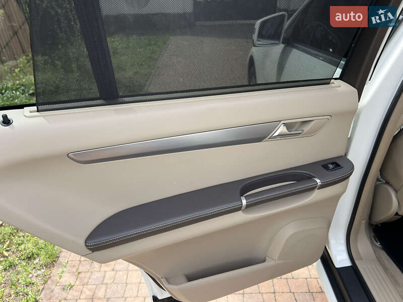 Минивэн Mercedes-Benz R-Class 2011 в Киеве