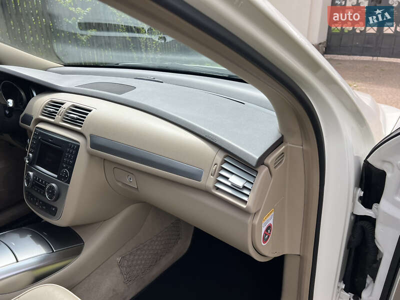 Минивэн Mercedes-Benz R-Class 2011 в Киеве