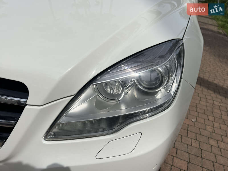Минивэн Mercedes-Benz R-Class 2011 в Киеве