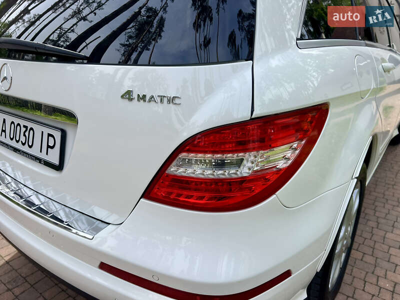 Минивэн Mercedes-Benz R-Class 2011 в Киеве