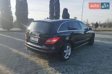 Минивэн Mercedes-Benz R-Class 2012 в 