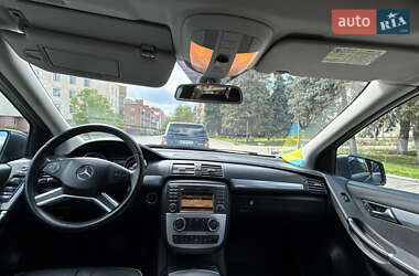 Мінівен Mercedes-Benz R-Class 2011 в 