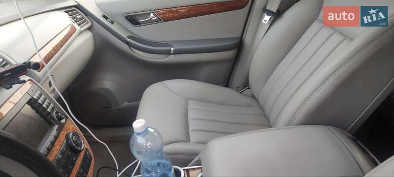 Минивэн Mercedes-Benz R-Class 2008 в Вишневом фото 18 Минивэн Mercedes-Benz R-Class 2008 в Вишневом