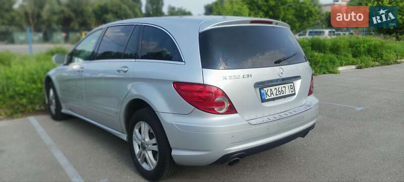 Минивэн Mercedes-Benz R-Class 2008 в Вишневом фото 24 Минивэн Mercedes-Benz R-Class 2008 в Вишневом