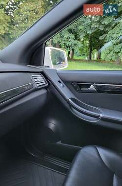 Мінівен Mercedes-Benz R-Class 2013 в 