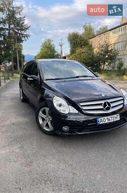 Минивэн Mercedes-Benz R-Class 2006 в Сваляве
