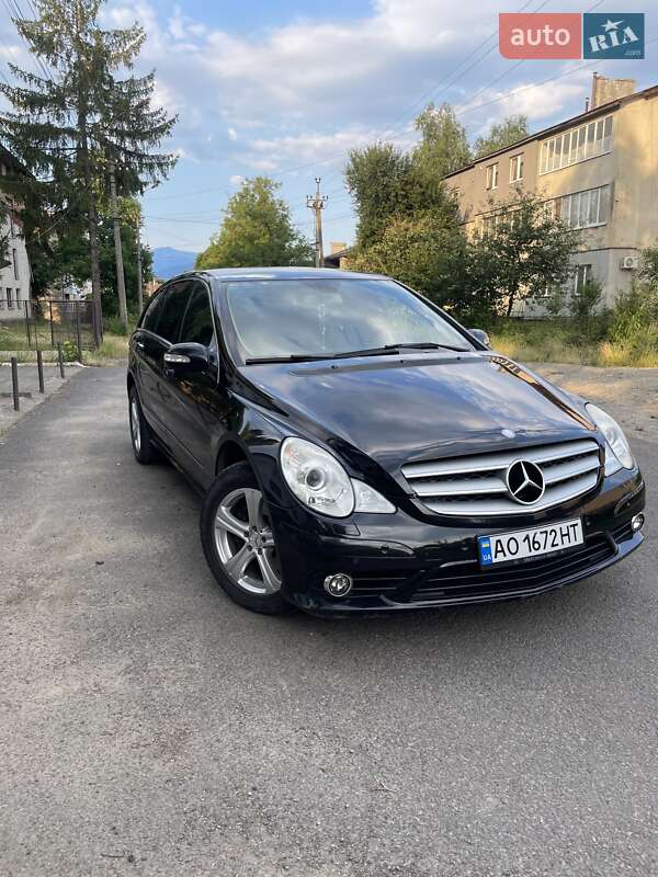 Минивэн Mercedes-Benz R-Class 2006 в 