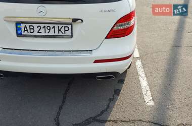 Минивэн Mercedes-Benz R-Class 2010 в 