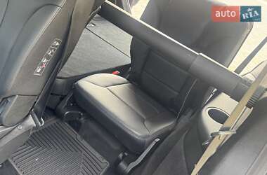 Минивэн Mercedes-Benz R-Class 2012 в 