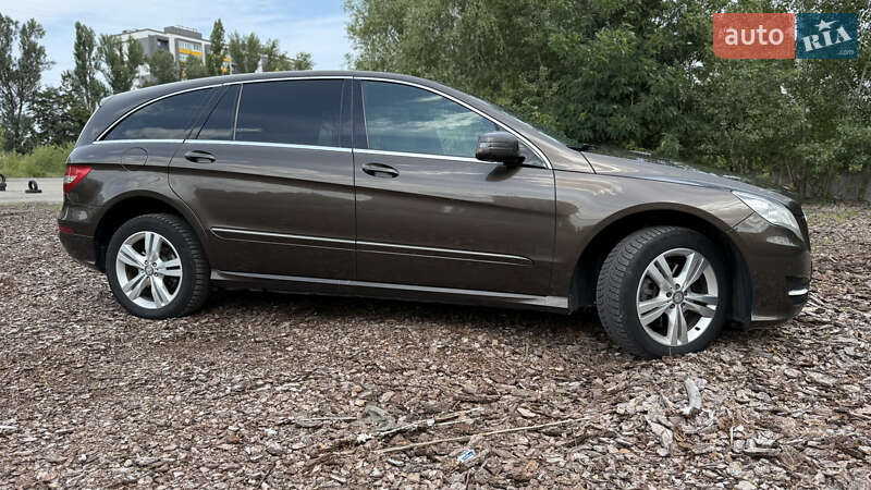 Mercedes-Benz R-Class 2012