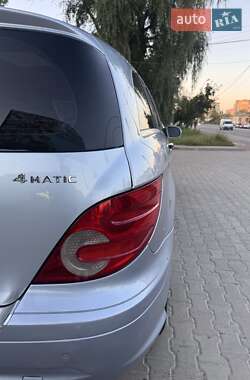 Мінівен Mercedes-Benz R-Class 2006 в 