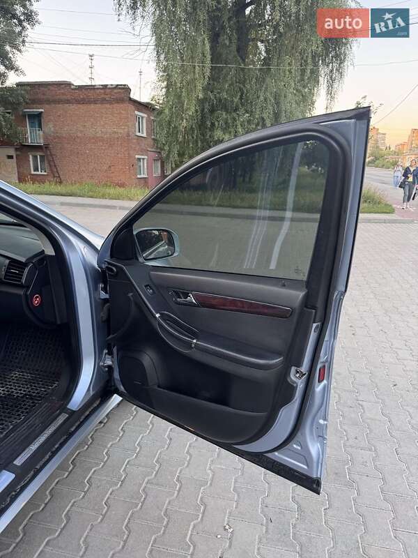 Минивэн Mercedes-Benz R-Class 2006 в Сумах