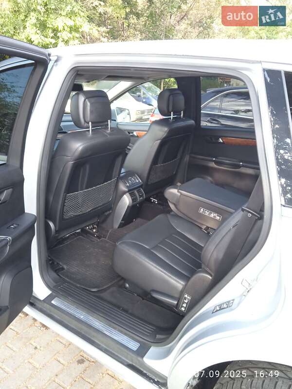 Мінівен Mercedes-Benz R-Class 2011 в Києві
