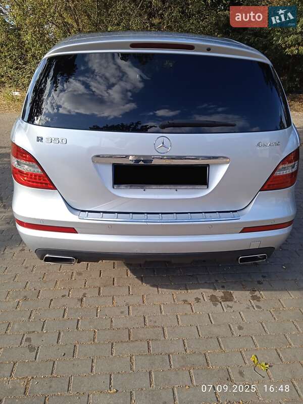 Мінівен Mercedes-Benz R-Class 2011 в Києві