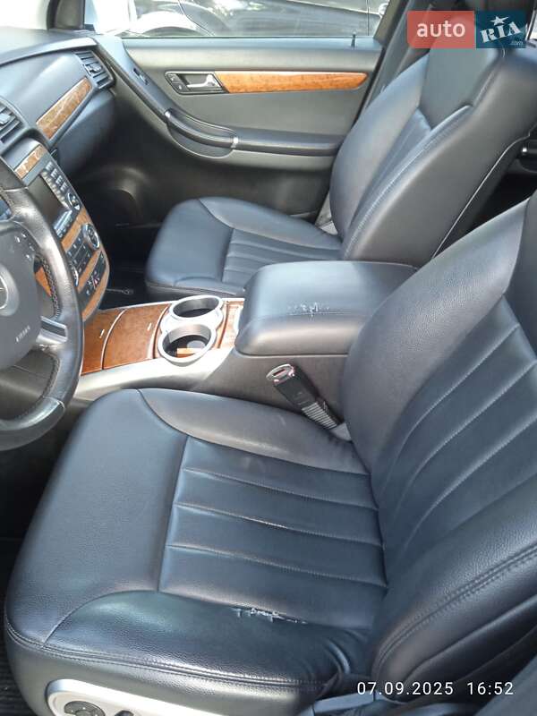 Мінівен Mercedes-Benz R-Class 2011 в Києві