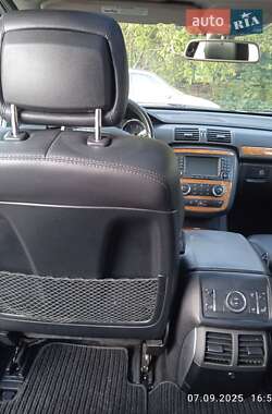 Мінівен Mercedes-Benz R-Class 2011 в 