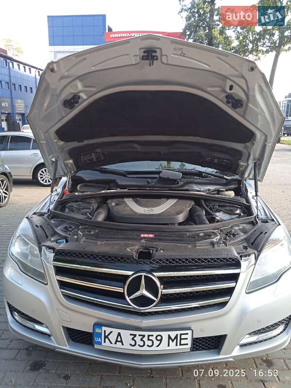 Мінівен Mercedes-Benz R-Class 2011 в Києві