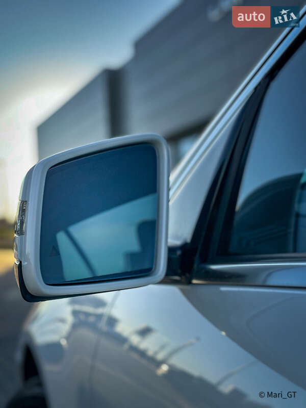 Мінівен Mercedes-Benz R-Class 2012 в Дніпрі