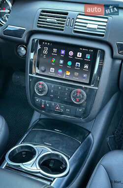 Минивэн Mercedes-Benz R-Class 2012 в 