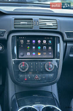 Минивэн Mercedes-Benz R-Class 2012 в 