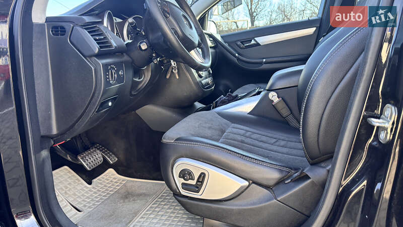 Минивэн Mercedes-Benz R-Class 2007 в Славском фото 8 Минивэн Mercedes-Benz R-Class 2007 в Славском